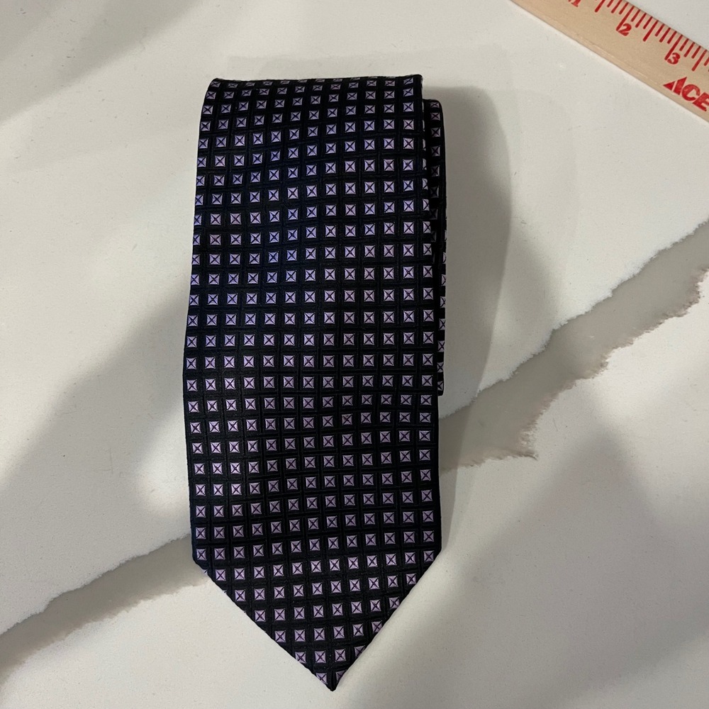 Pronto Uomo Mens Silk Necktie Black Purple Geometric Square Pattern Formal Tie